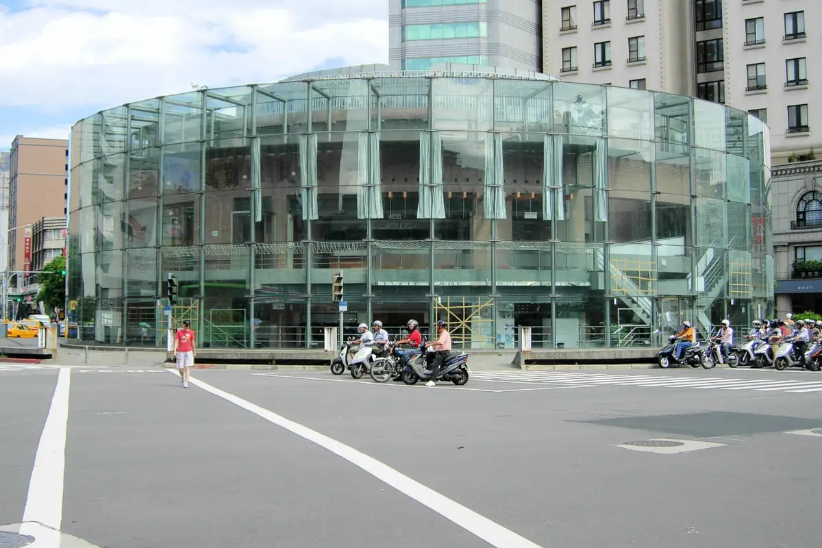 Chien-Cheng Circle, Taipei