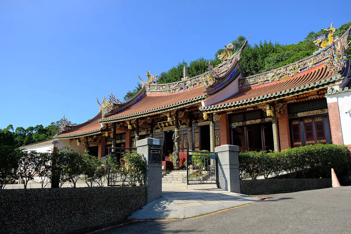 财团法人剑潭古寺, 台北